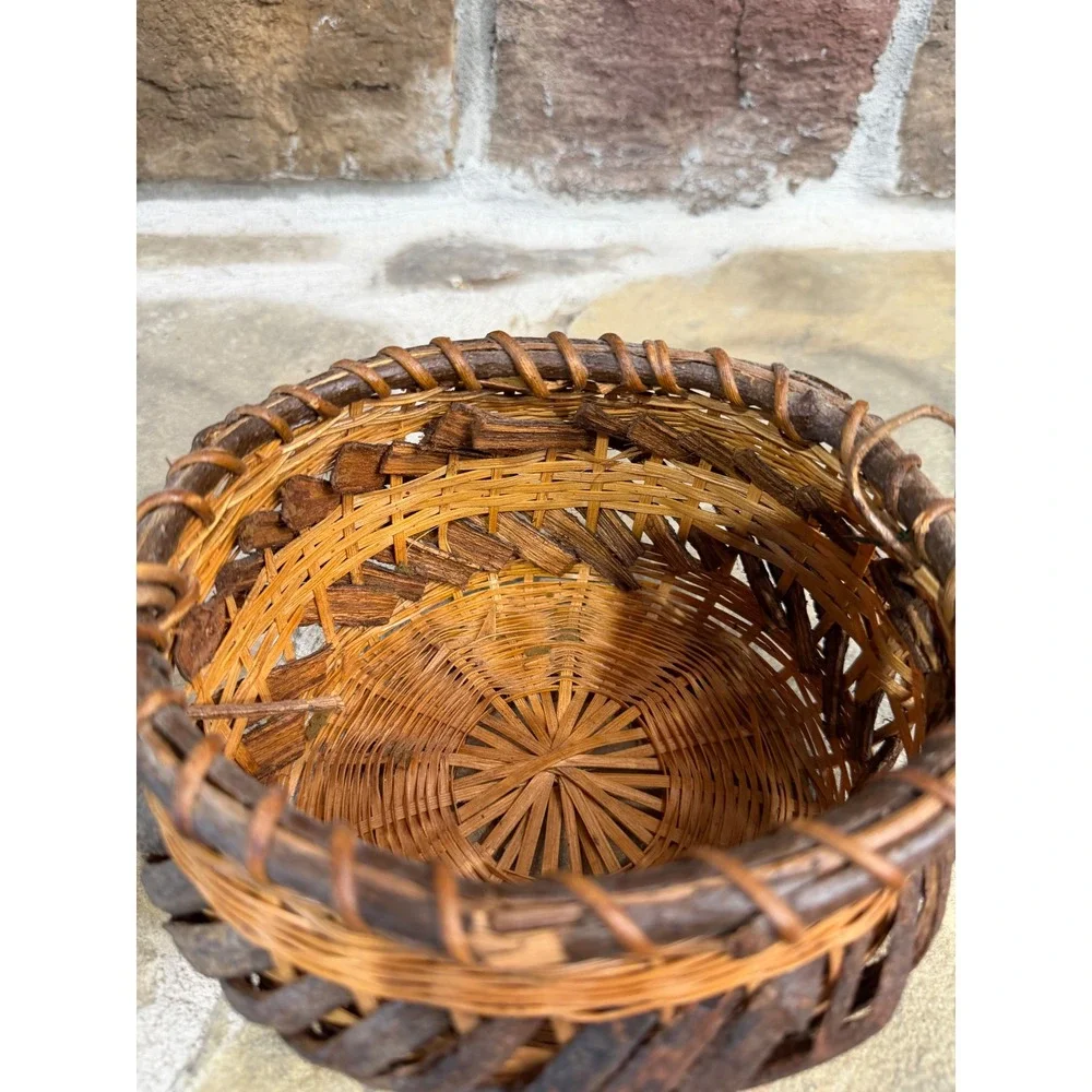 Rustic Handwoven Grapevine and Wicker Basket with‎ Natural Branch Handle Brown